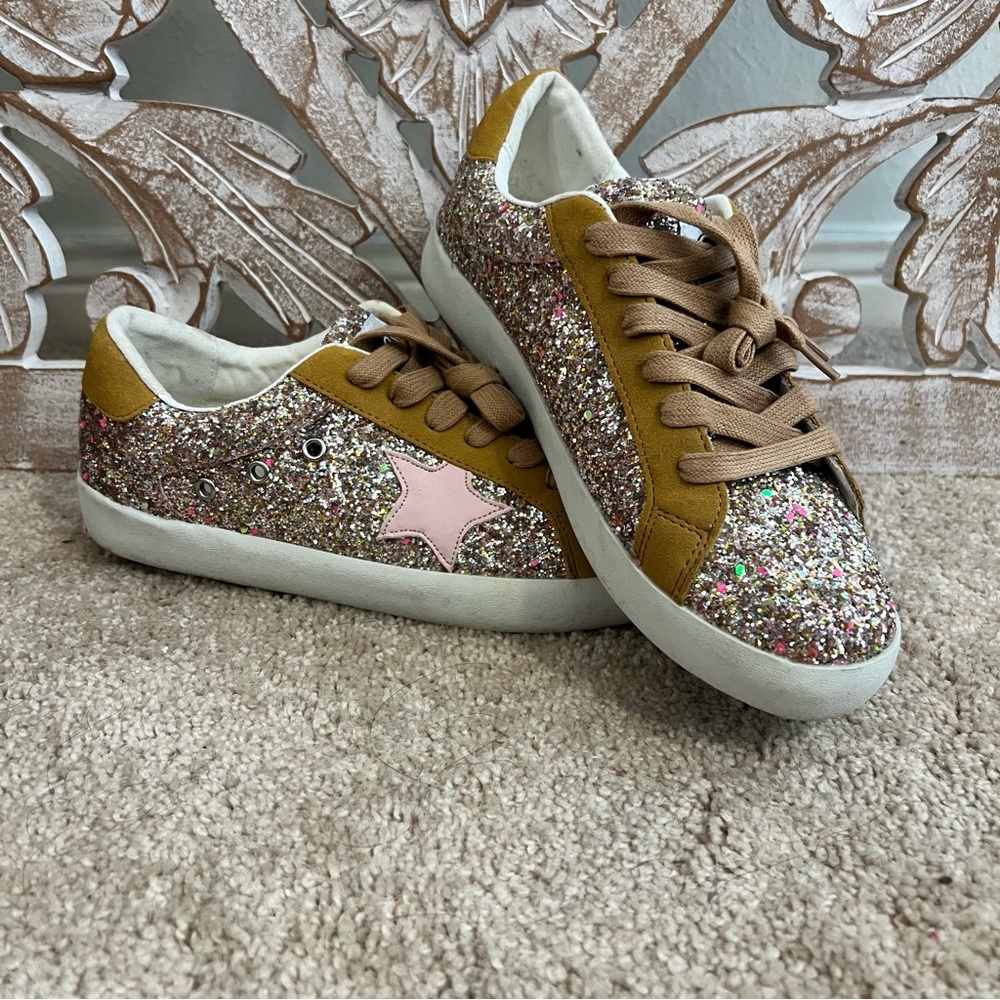 Beach by Matisse Melody Pink Glitter Sneakers with Pink Star Sz 7M